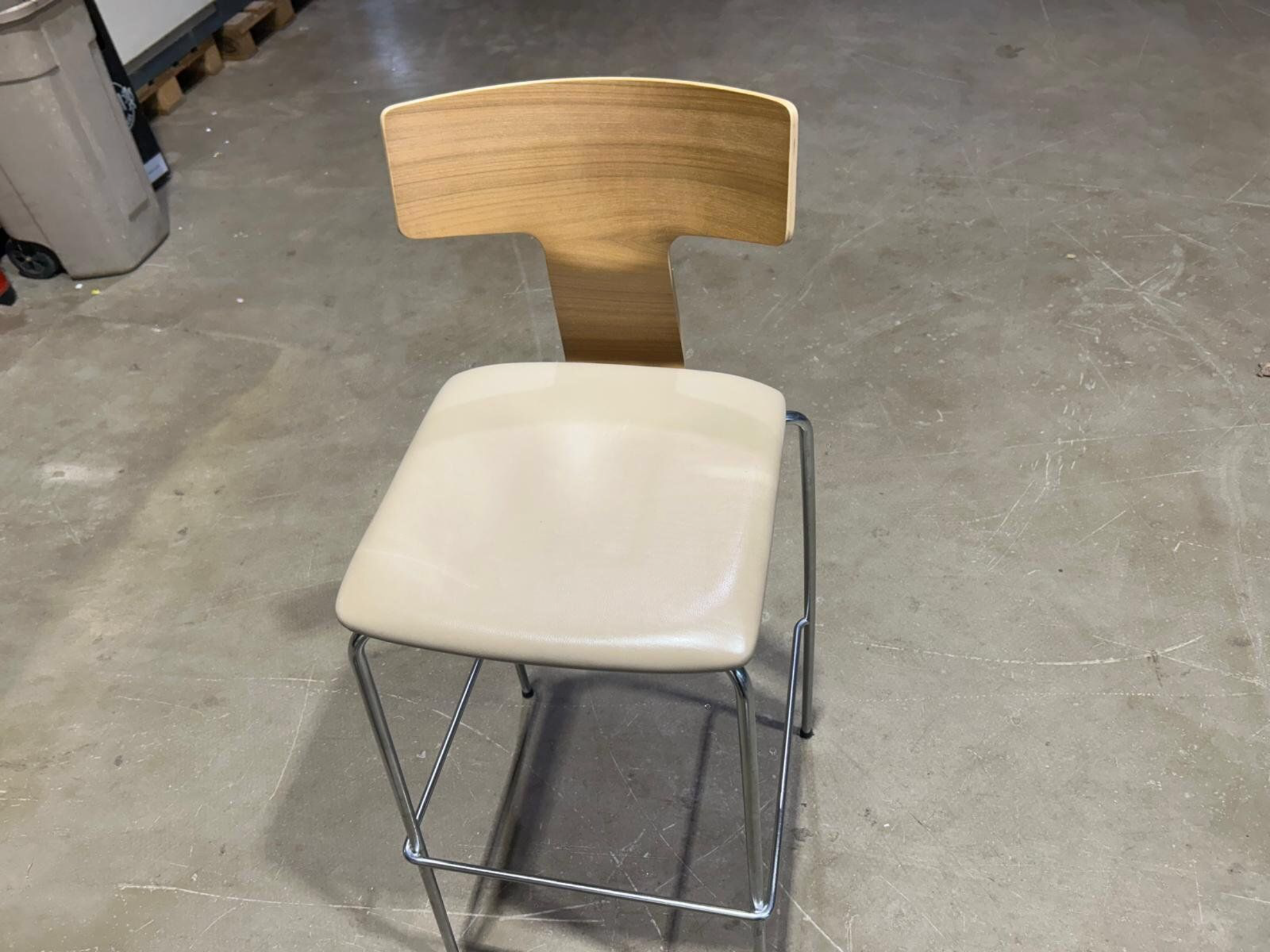 18 Barhocker/Barstühle/ Gastronomie