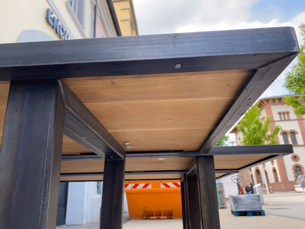 2 Tische/Bistrotische/Esstische/Bartische/Lounge/Industrie