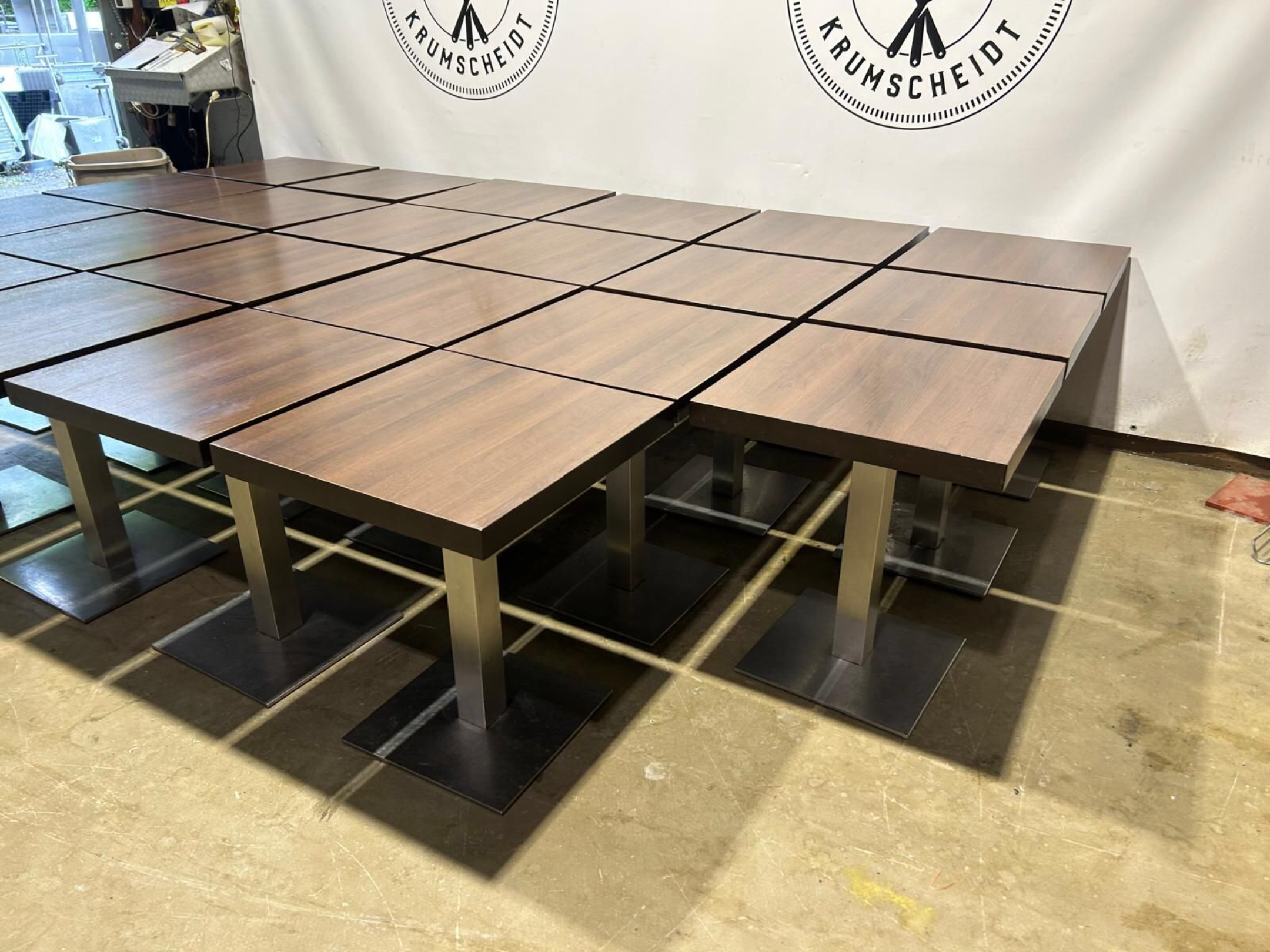 22 Tische/ Bistrotische/ Stammtische/ 65x 65