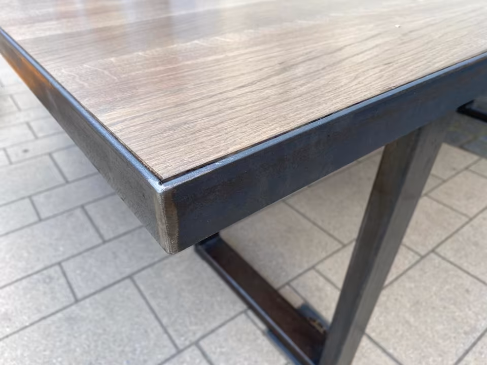 2 Tische/Bistrotische/Esstische/Bartische/Lounge/Industrie