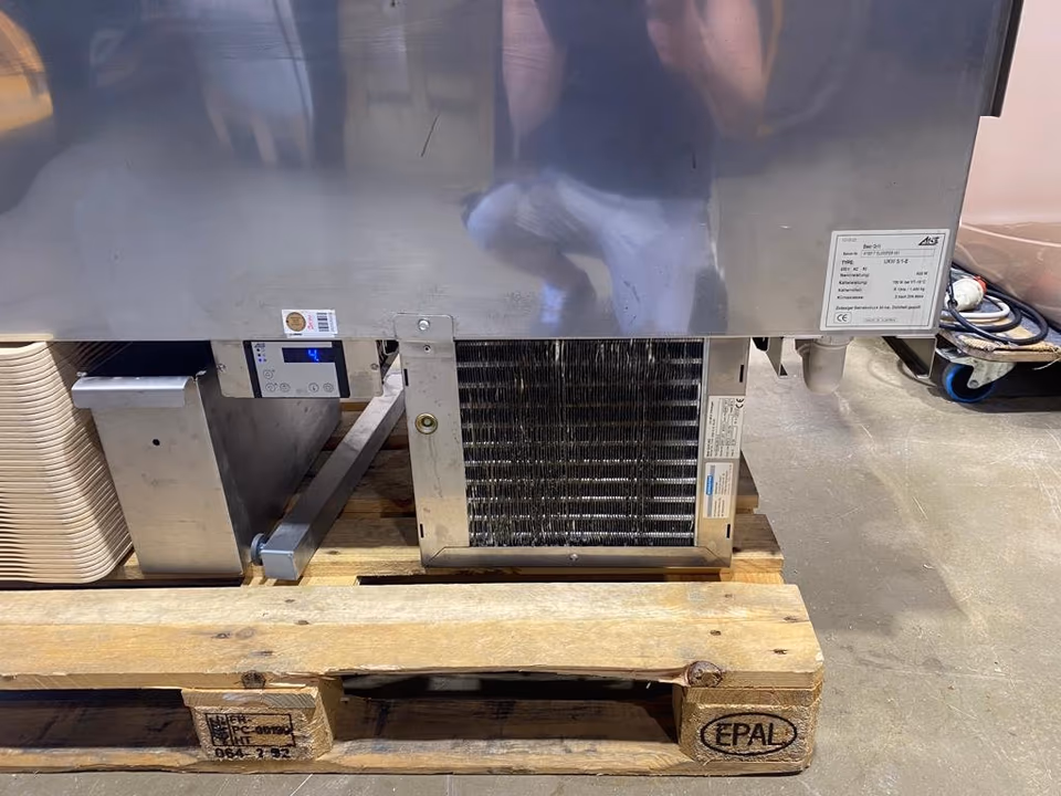 Beer Grill Arctis EK E-5/Kühlvitrine/Kühltheke/Einbaukühlung
