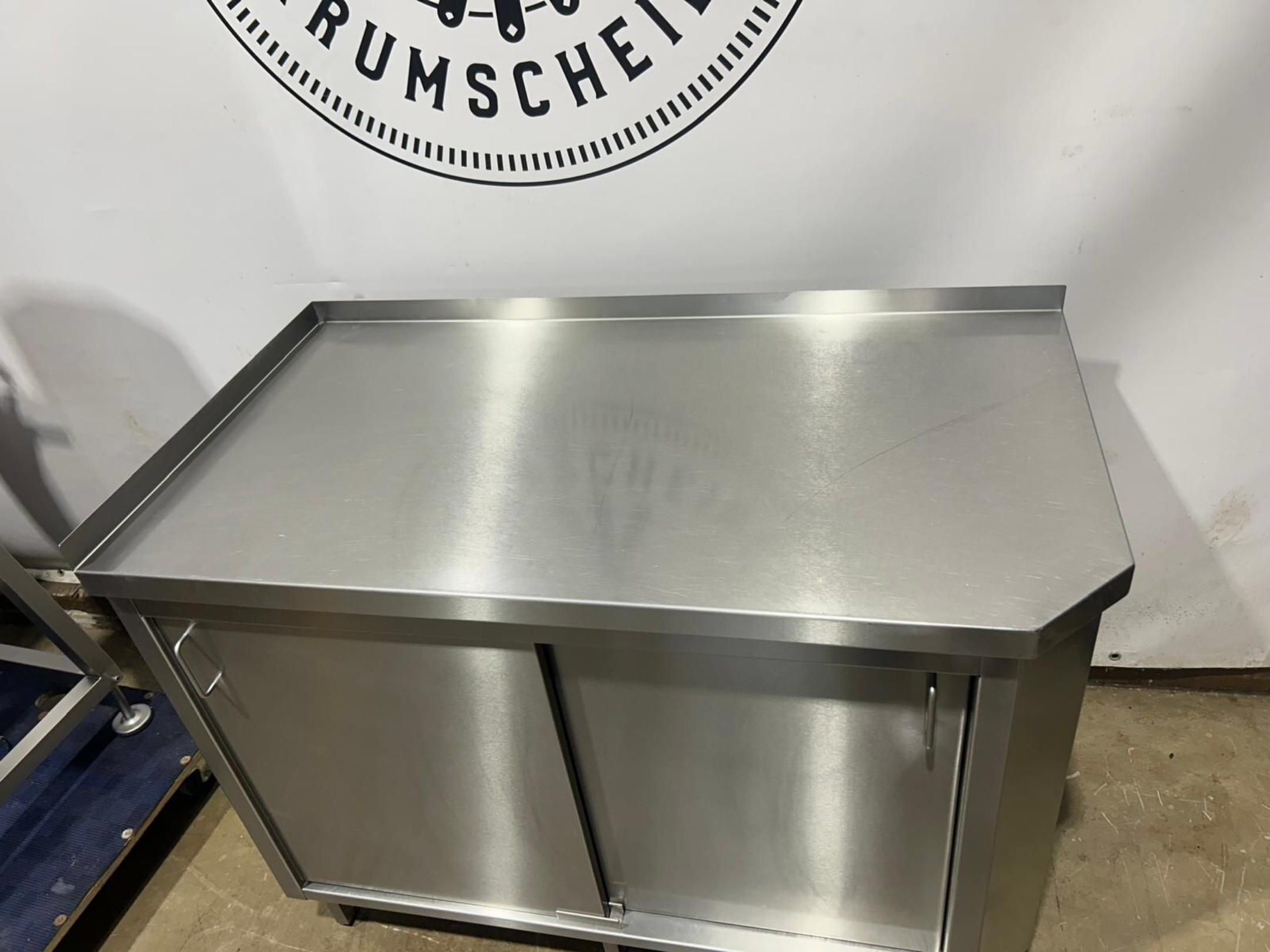 Arbeitsschrank/Edelstahlschrank/ Arbeitstisch