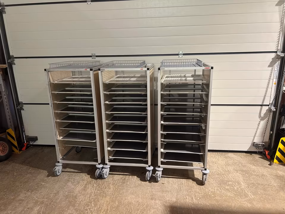 3x Scholl Tablettwagen RTW/Wagen für Tabletts/ 1/1 Tabletts