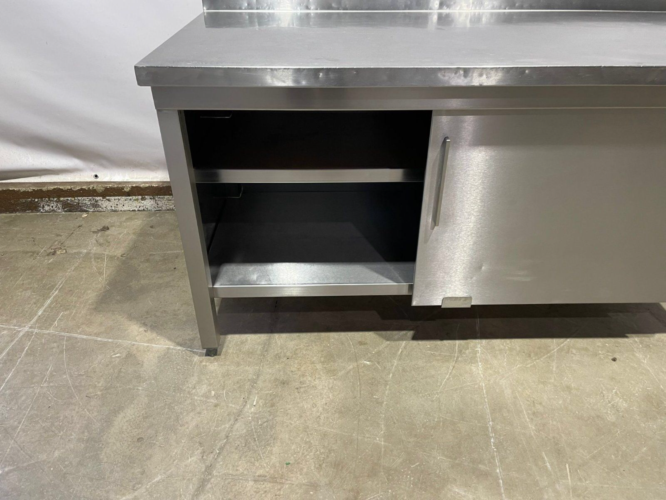 Arbeitsschrank/ Edelstahlschrank Arbeitstisch/ 150