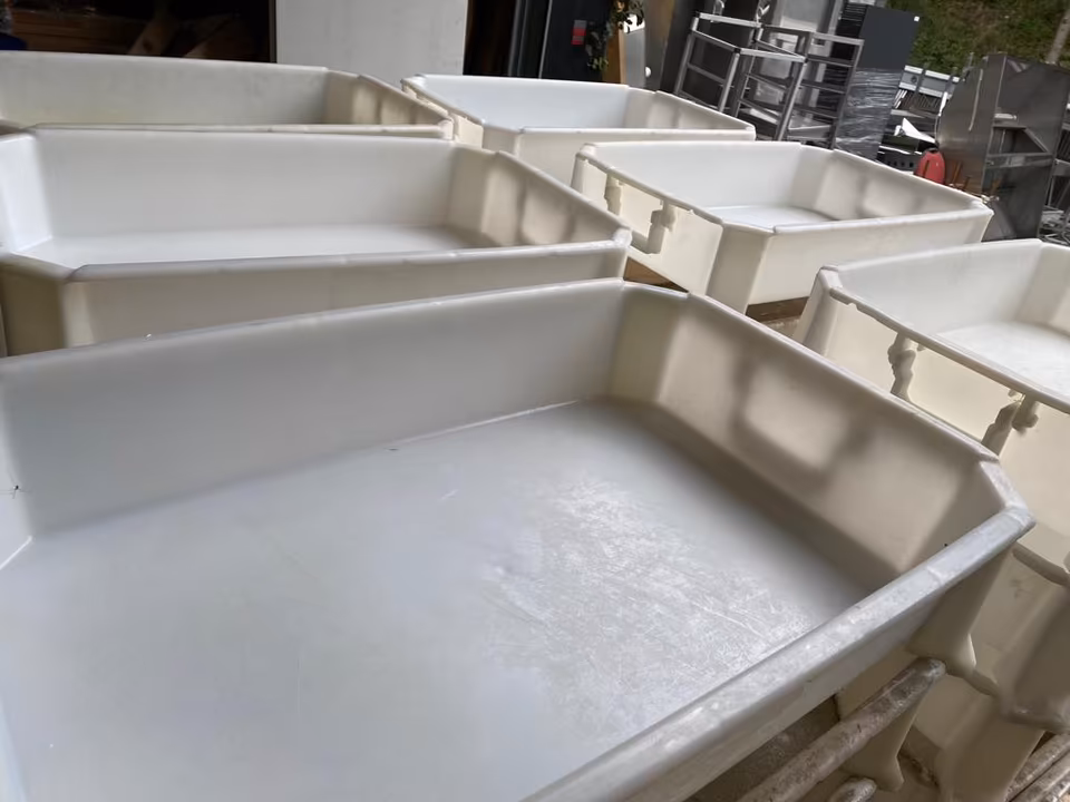 48x Fleischerwannen/Fleischerwanne/Fleischerkisten/mit Rollwagen