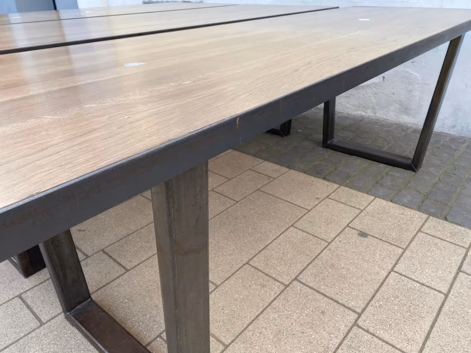 2 Tische/Bistrotische/Esstische/Bartische/Lounge/Industrie