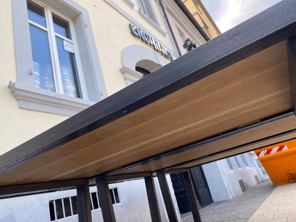2 Tische/Bistrotische/Esstische/Bartische/Lounge/Industrie