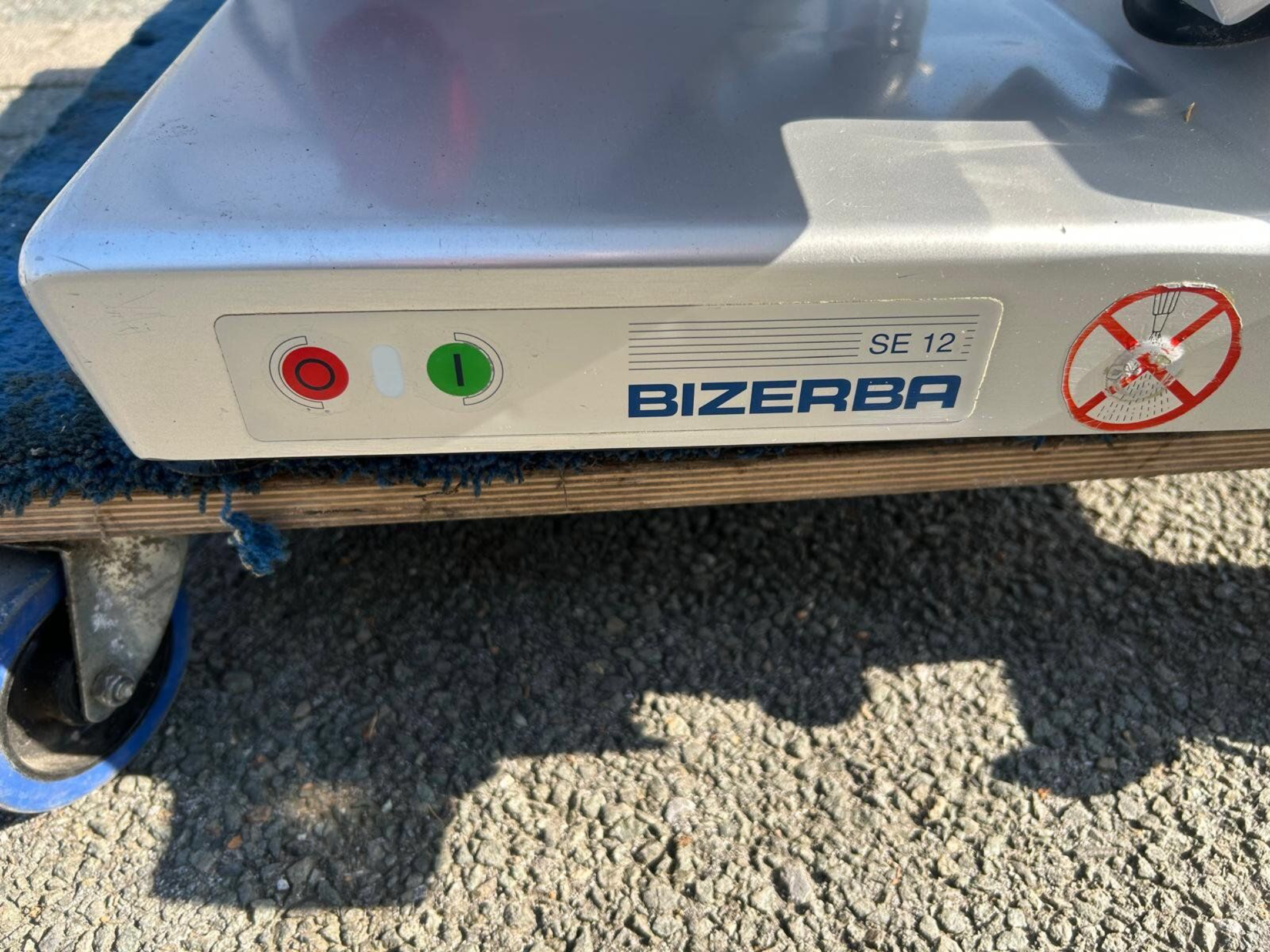 Bizerba VS 12 SE Aufschnittmaschine/ Schrägschneider/ 400 V