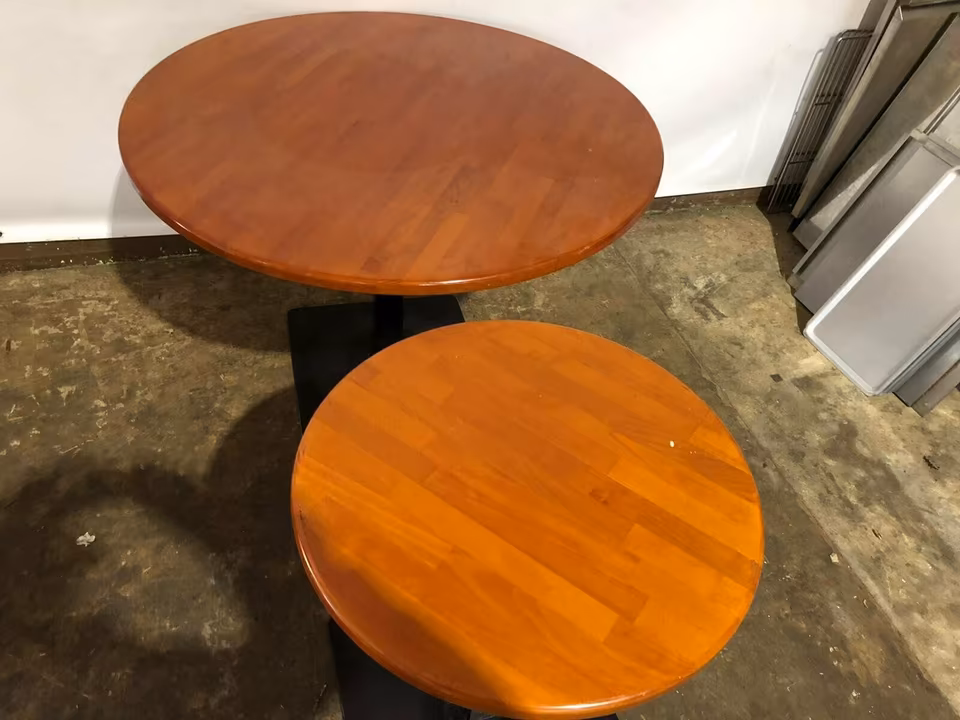 2 Tische, Bistrotische, Esstische, Kom Krom