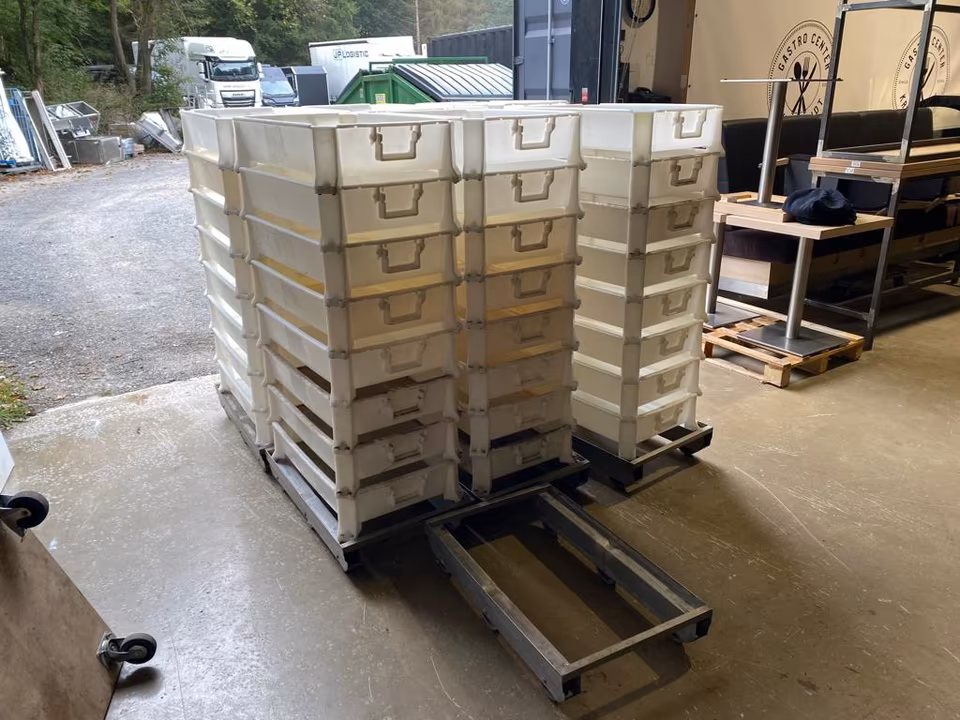 48x Fleischerwannen/Fleischerwanne/Fleischerkisten/mit Rollwagen