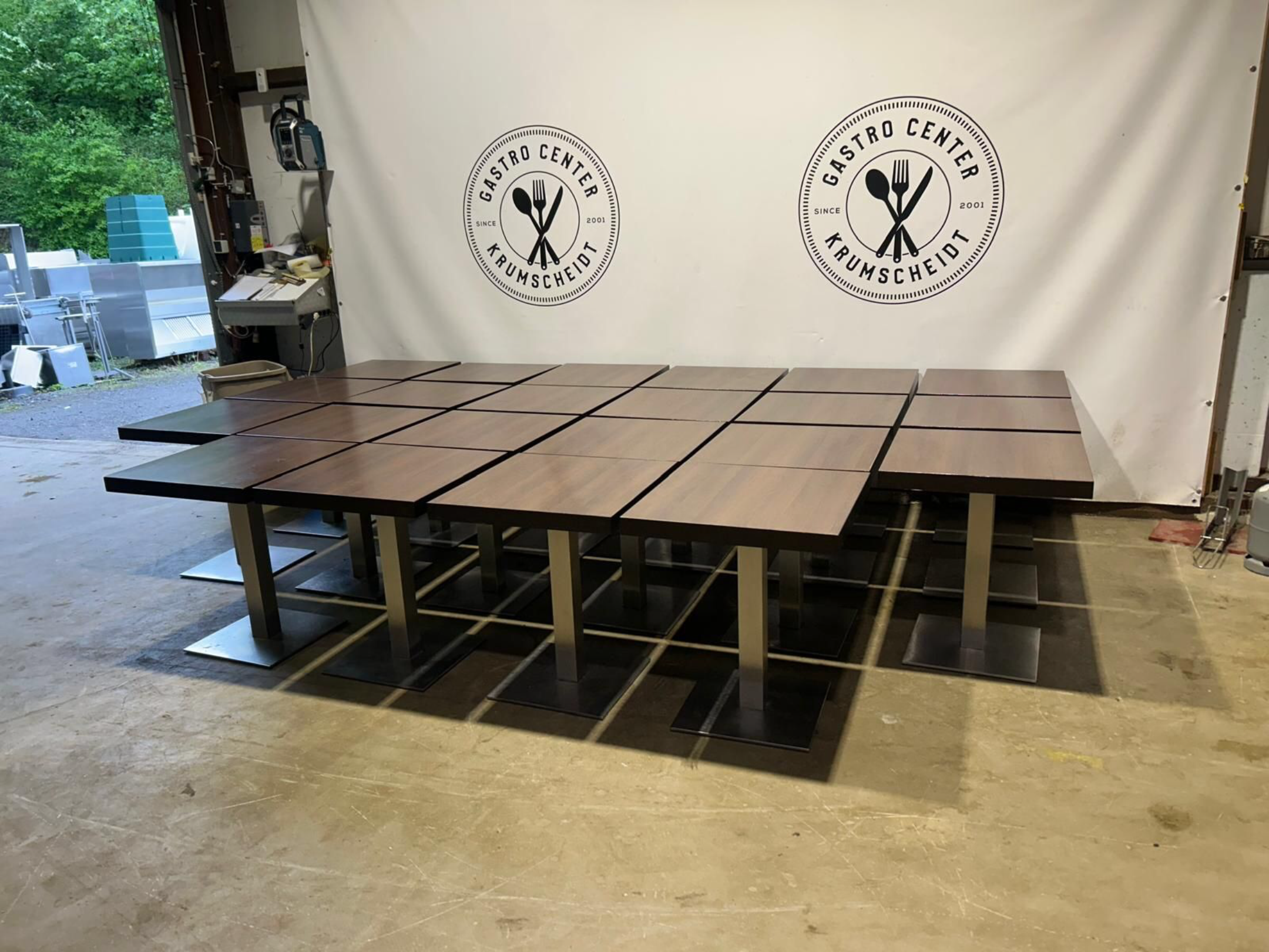 22 Tische/ Bistrotische/ Stammtische/ 65x 65