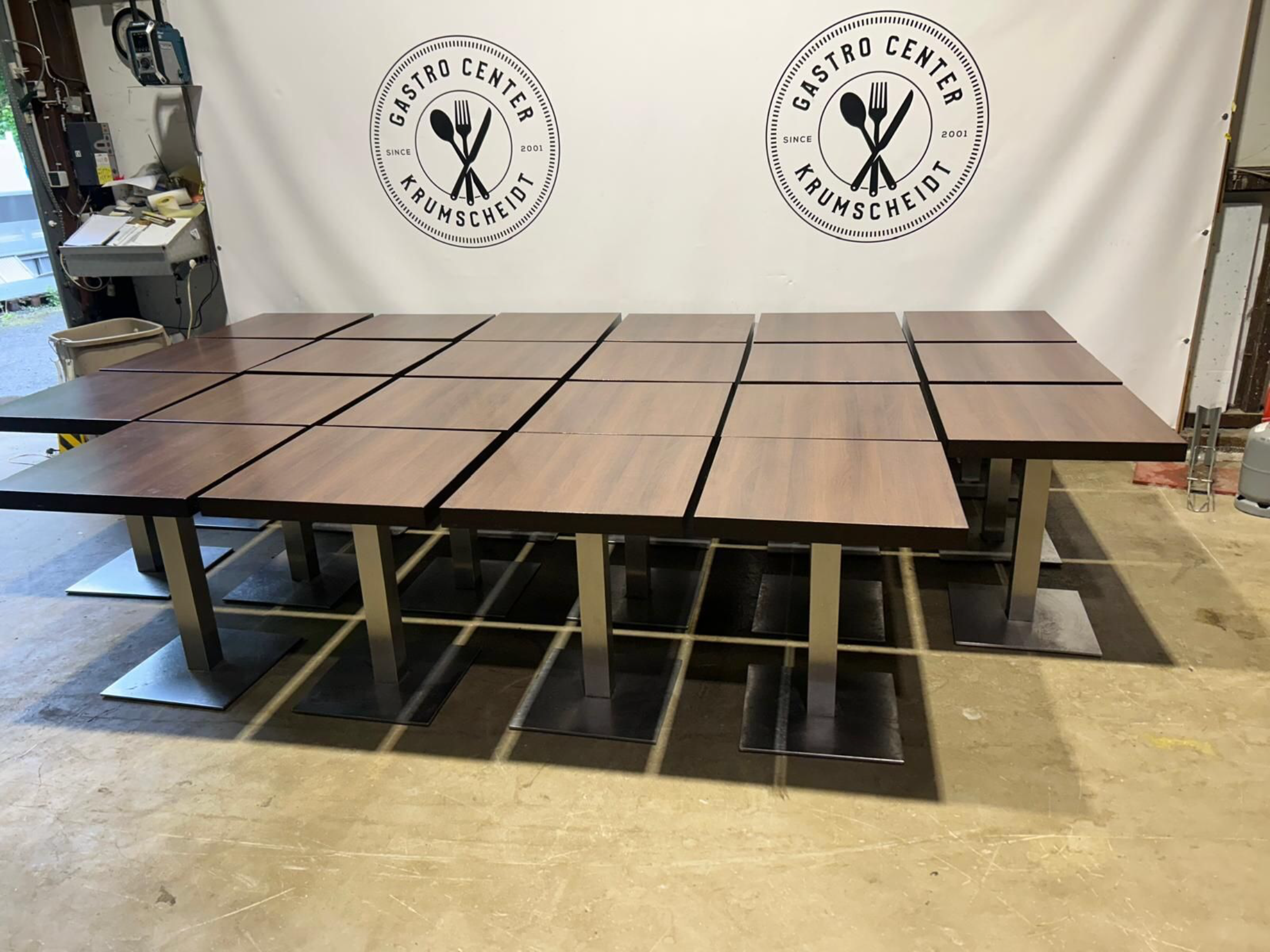 22 Tische/ Bistrotische/ Stammtische/ 65x 65