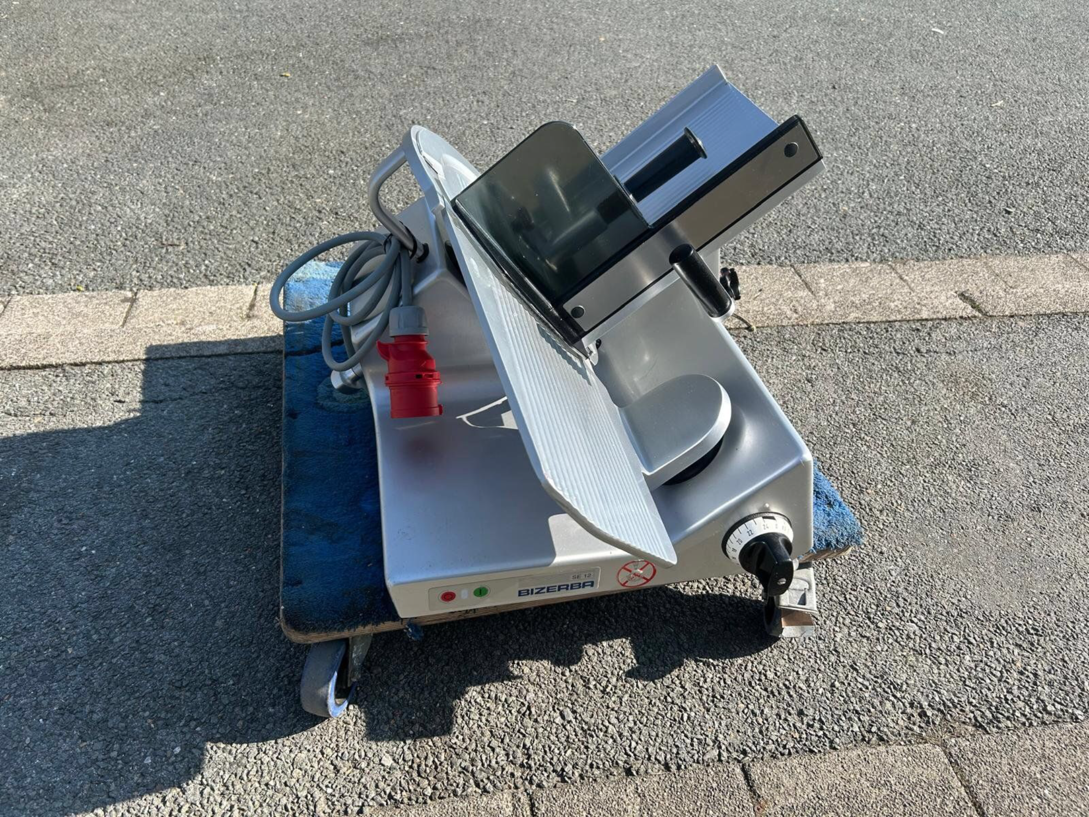 Bizerba VS 12 SE Aufschnittmaschine/ Schrägschneider/ 400 V