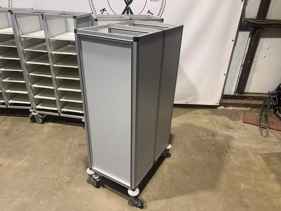 5x Scholl Tablettwagen RTW/Wagen für Tabletts/ 32x45 Tabletts/W45