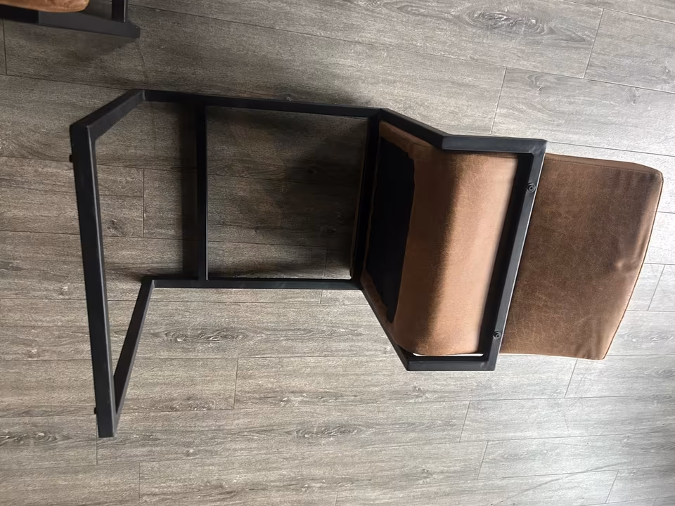 4 Hocker/ Stühle/ Hochstühle/ Design/ Industrie-Stil