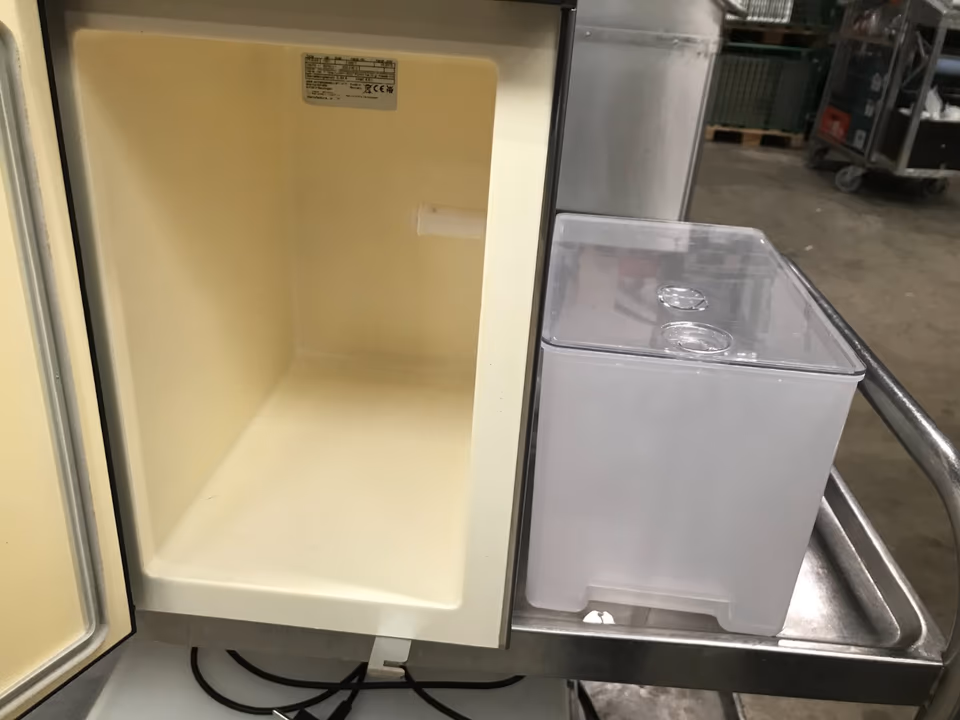 WMF Milchkühler/ Milchkühlschrank 03.9192